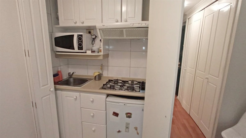 Estudio Con Estacionamiento En Arriendo En Las Condes