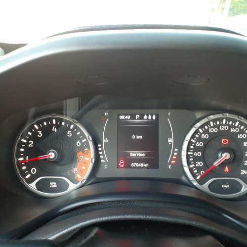 Imagen 10 de 17 de Jeep Renegade 2018 1.8 Sport At Plus
