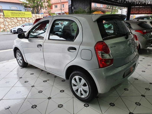 Toyota Etios X 1.3 Flex 16v 5p.mec