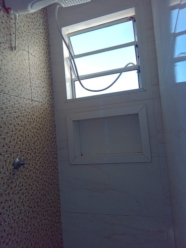 Vendo Um Sobrado Com 4 Casas Todas Alugadas,,,