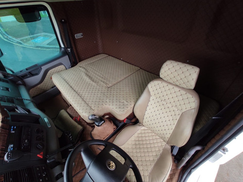 Imagem 6 de 12 de Volkswagen 6x2 Trucado 25.420 Ano 2014