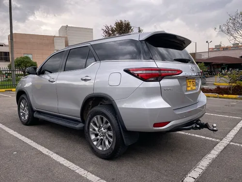 Toyota Fortuner Srv 2.4 Diesel 4x2 At 2023