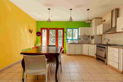Imagen 2 de 27 de Casa 3 Dormitorios En Venta En La Plata