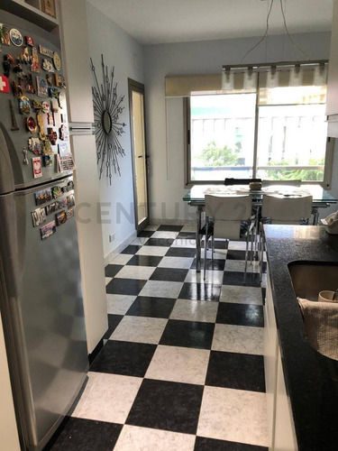 Imagen 15 de 22 de Venta - Departamento - 4 Ambientes C/ 2 Cocheras - Puerto Madero