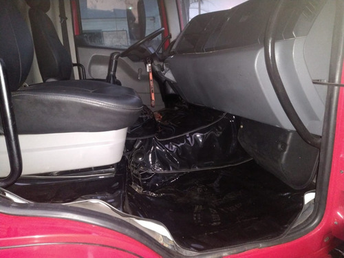 Imagem 11 de 11 de Volkswagen 24-250 Constelation 6x2 2008