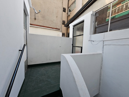2 Ambientes - Terraza Propia - Quincho
