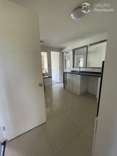 Excelente Casa Aislada En Arriendo De 5d,4b En Padre Hurtado