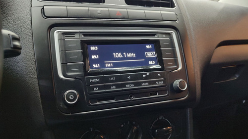 Volkswagen Vento 1.6 Comfortline At