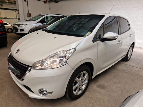 Peugeot 208 1.5 Allure Touchscreen