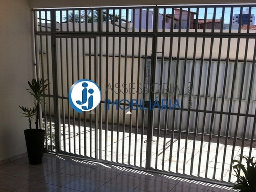 Imagem 4 de 19 de Venda De Casa Em Lagoa Nova, Com 4 Quartos, Sendo Dois Suítes, Em Ótima Localização. - Ca00074 - 32148118