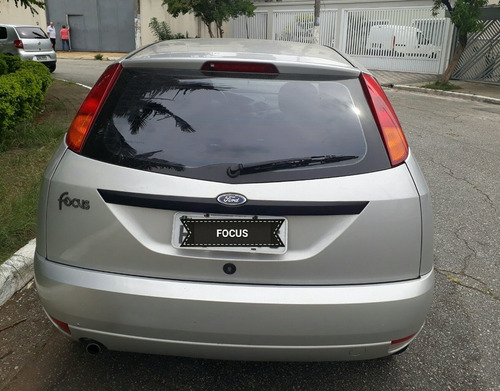 Imagem 2 de 8 de Ford Focus