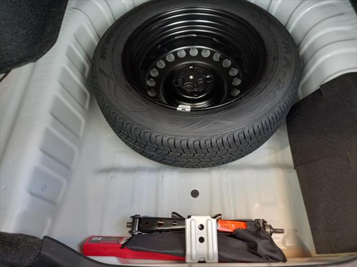 Nissan V-Drive 1.6 A/C Mt