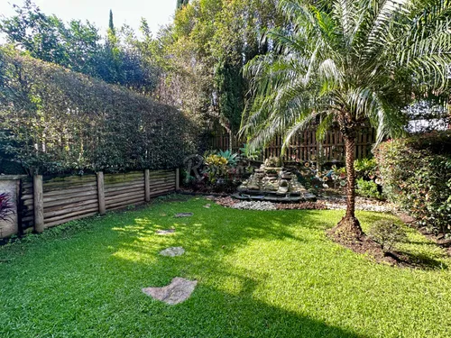 Casa En Arriendo En Tres Esquinas. Cod A775993