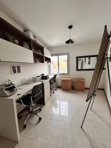 Casa En Alquiler Dos Dormitorios Mas Escritorio - Quebrada De Las Rosas