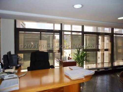 Local Comercial De 412,50 Con 3 Oficinas Y 30 Ptos De Estacionamiento Cs