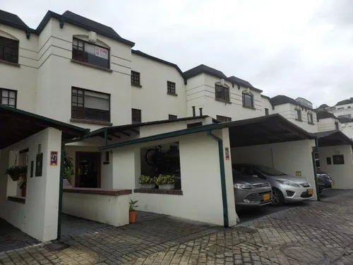 Casa Condominio En Venta En Calatrava. Cod V301