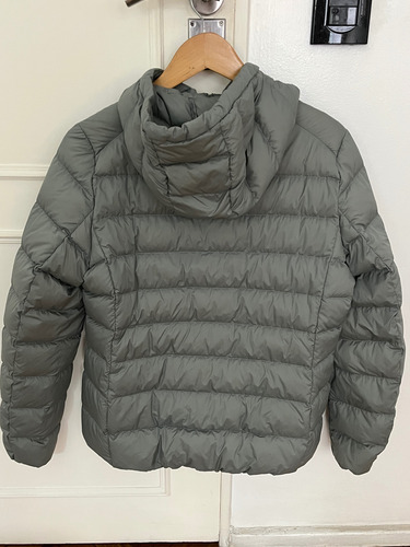 Campera Uniqlo Mujer Talle M (Usado)