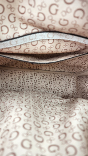 Backpack Guess Sv942732 Nueva 100 % Original Con Etiqueta Blanco Estampado Níquel Beige