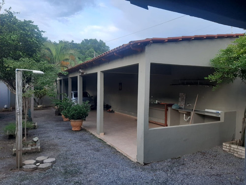 Casa Em Um Lindo Lugar