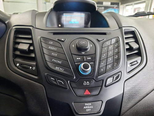 Imagen 18 de 25 de Ford Fiesta S Sedán Plus 2014 106.000 Km. Bordó, Batería Nva