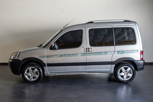 Imagen 11 de 20 de Peugeot Partner Patagónica 2017 1.6 Hdi Vtc Plus Ab939 Lum