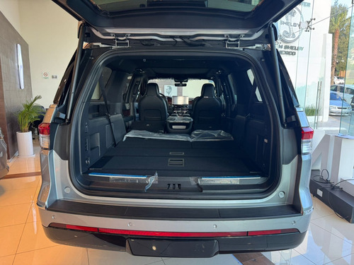 Lincoln Navigator L 2024