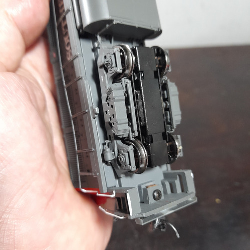 Imagem 10 de 10 de Locomotiva Ho Dcc Emd Gp 40x Sp 7200 Athearn 21 Cm /39