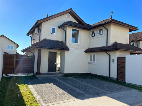 Casa En Condominio Las Rastras, Talca