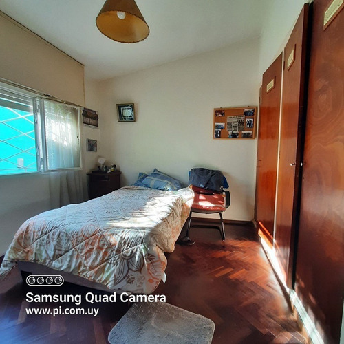 Imagen 6 de 21 de Venta Casa Malvin 4 Dormitorios (uno En Suite) Más 2 Baños Y Garaje Para 2 Autos.