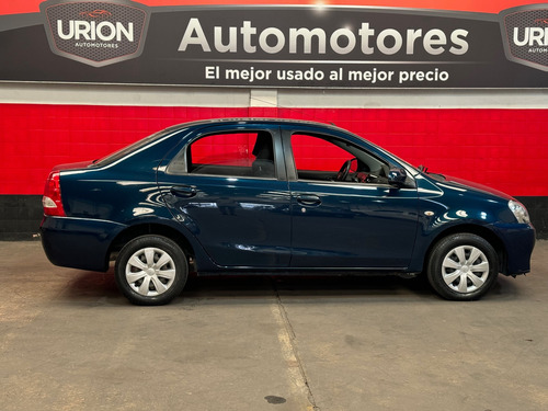 Toyota Etios 1.5 Sedan Xs