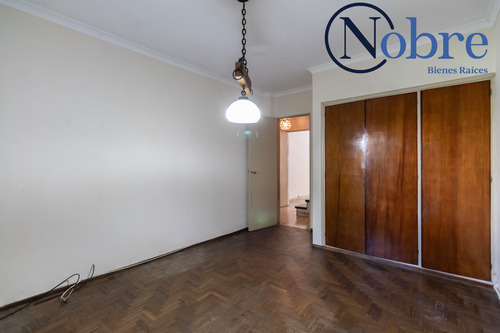 Venta Casa 4 Ambientes Con Galeria Y Pileta En Haedo.