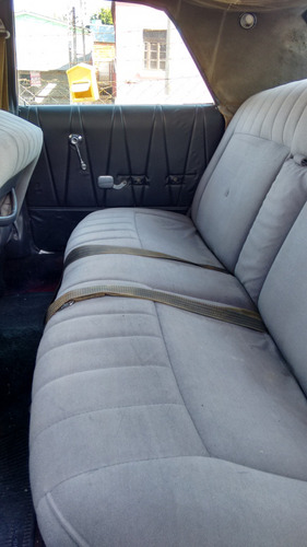 Ford Landau 1982 (galaxie)