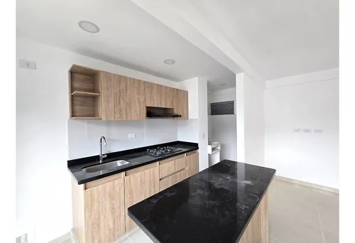 Estrena Apartamento En Piso Alto, Ubicación Inmejorable - Itagüí