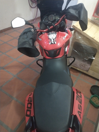 Imagen 2 de 8 de Bajaj Pulsar Rouser