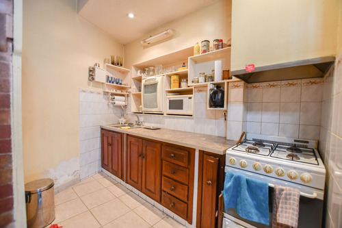 Imagen 6 de 21 de Casa De 2 Dormitorios En Venta La Plata