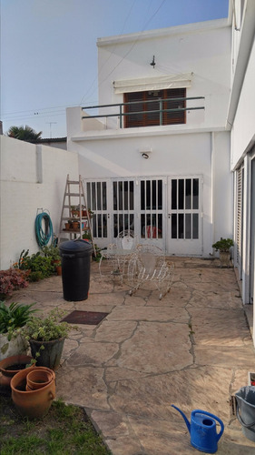 Venta Casa Lujan Centro Gran Calidad