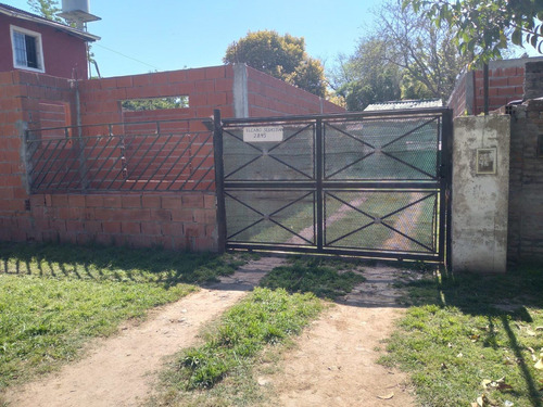 Oportunidad Inversor Propiedad Sobre Un Lote De 500 M2 Una Cosa Al Fondo Y Edificacion Al Frente