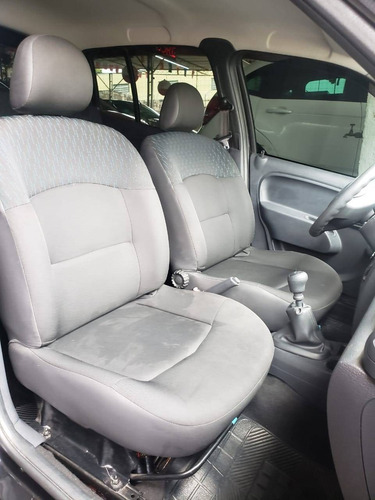 Imagem 5 de 8 de Renault Clio 1.0 Authentique 16v Flex 4p Manual