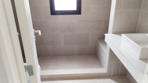 Imagen 14 de 17 de Casa En Venta En Santa Elena