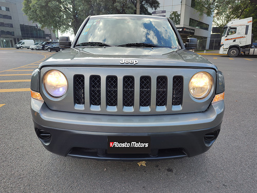Imagen 10 de 20 de Jeep Patriot 2012 Sport 4x4 At Abasto Motors