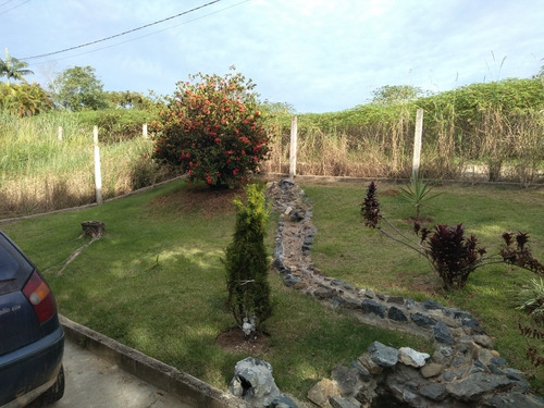 Linda Chácara Com Lago E Nascente