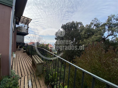 Casa En Venta De 4 Dorm. En Viña Del Mar Rc