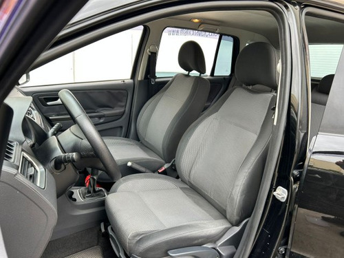 Volkswagen Spacefox Spacefox 1.6 MI 8V FLEX 4P MANUAL