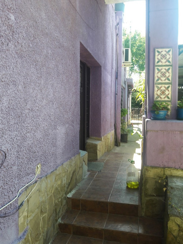 Casa Con Gran Potencial Cerca De Todos Los Servicios