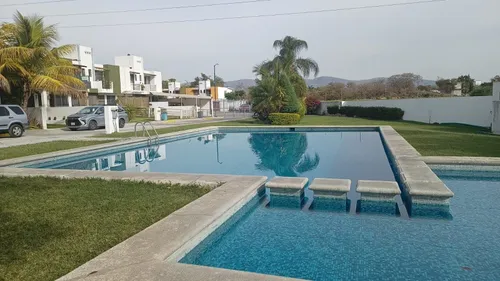 A Minutos De La Uvm Y Walmart Paraíso Casa En Conjunto Horiz