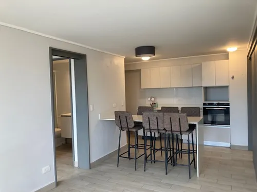 Departamento En Av. Vicuña Mackenna Con Irarrazabal