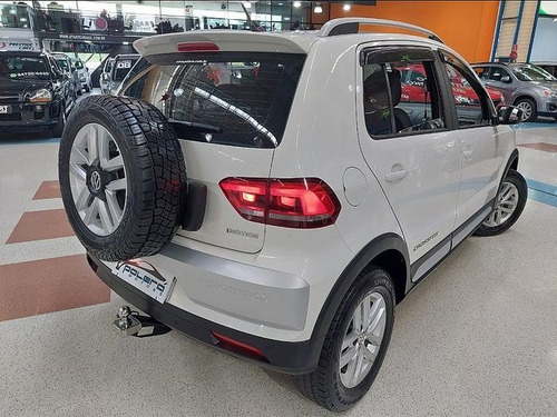 Imagem 8 de 8 de Volkswagen Crossfox 1.6 Msi 16v 2016