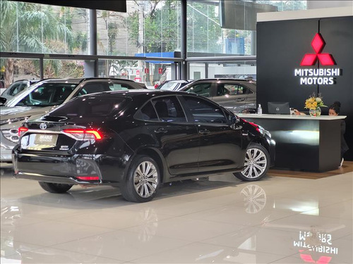 Toyota Corolla 1.8 Vvt-i Hybrid Altis