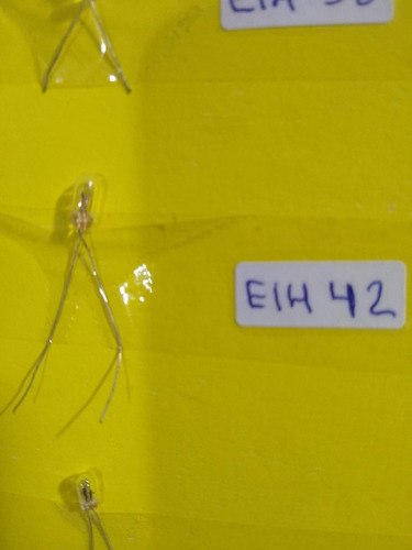 Imagen 5 de 5 de Nico 3 Lamparas De 6 Volt De 3 Mm De Espesor H0 (eih 42)