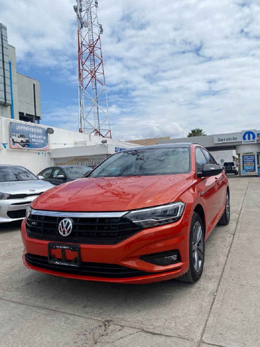 Imagen 3 de 15 de Volkswagen Jetta 2019 4p R-line L4/1.4/t Aut